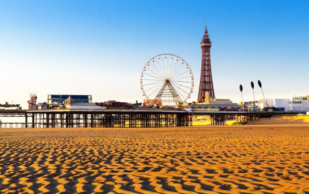 Q - Accommodation Blackpool Buitenkant foto
